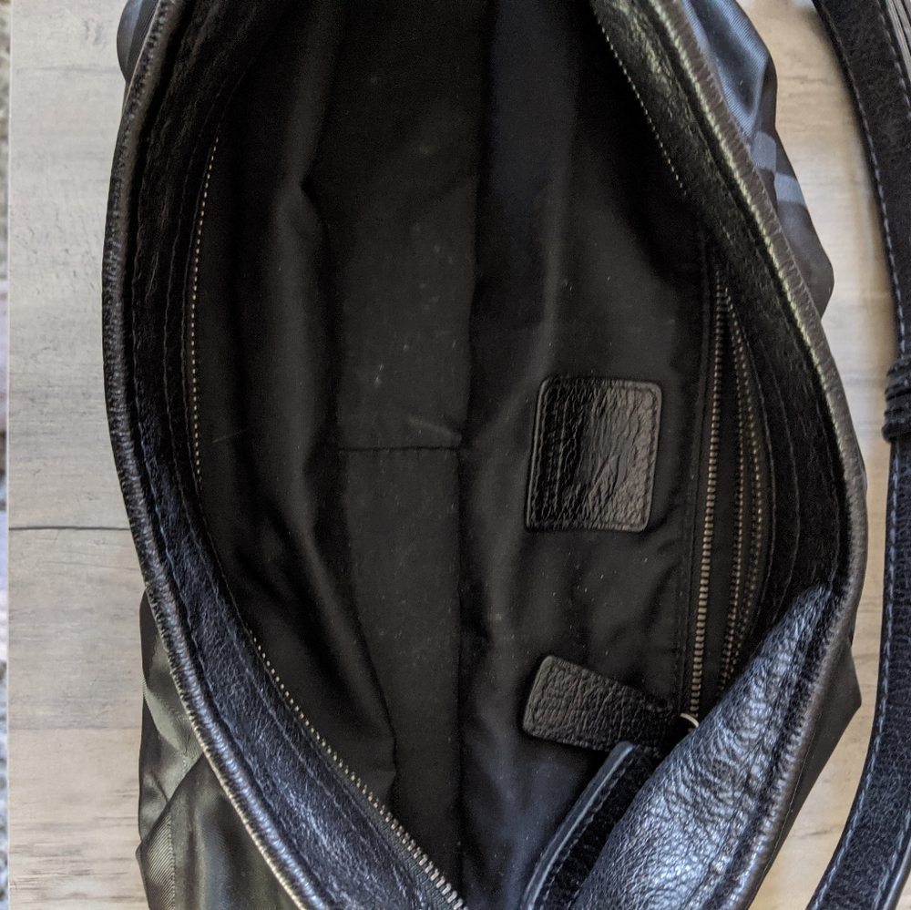 Burberry Black Nylon Hobo Tote Shoulder Bag - Picture 2 of 3